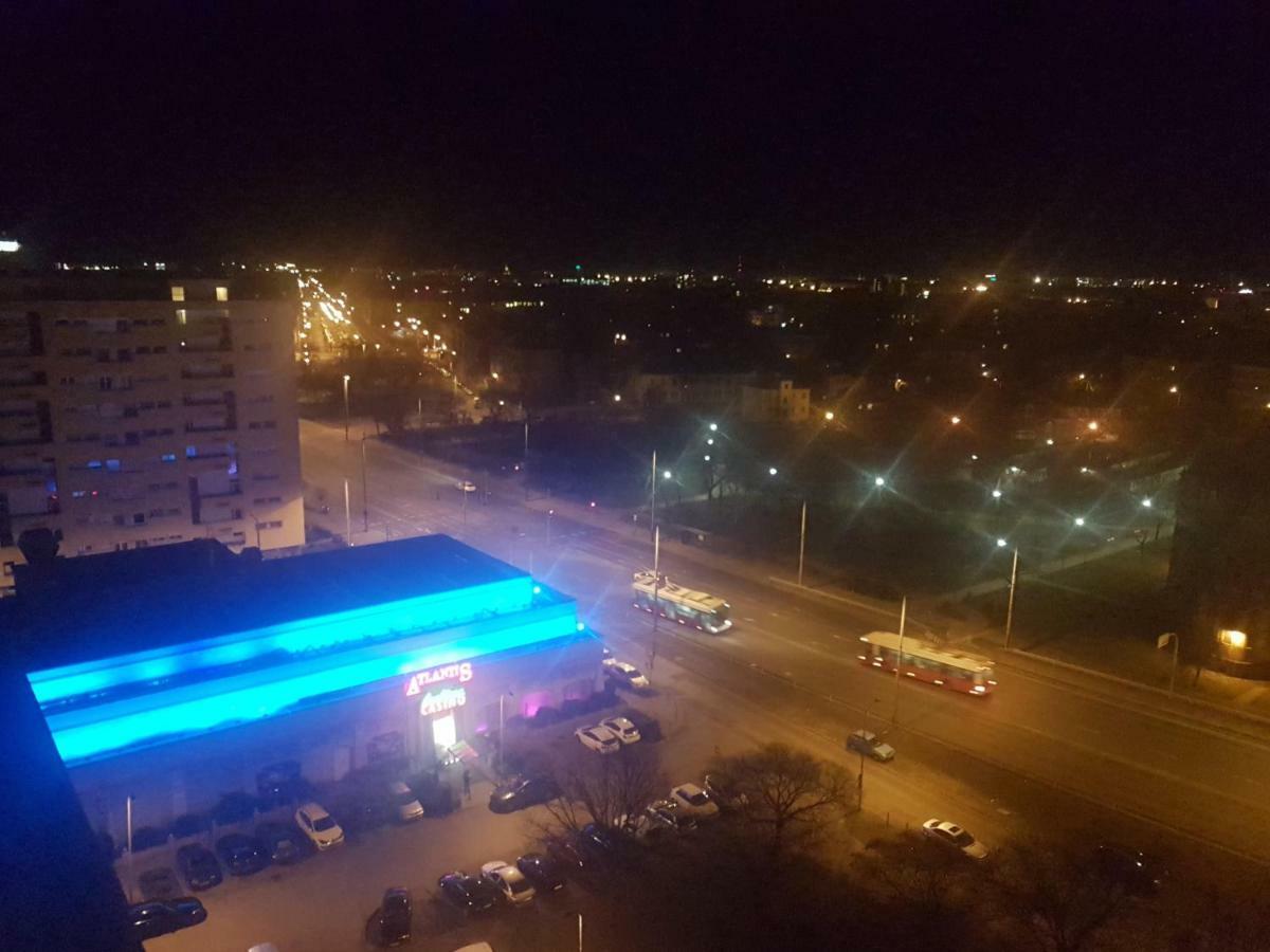 Vegas Zuglo Budapest Bagian luar foto